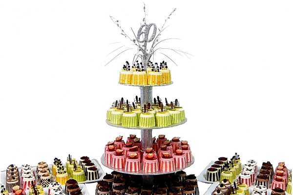 cocktail-gateaux-buffetE0D414B1-8AD6-E316-0985-EA0396C593A6.jpg