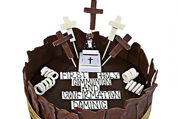 communion-milk-chocolate-cake913BD41E-FB35-846B-68BD-AB215EFB2F92.jpg